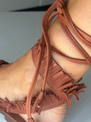 Sandalias planas Zara piel tachuelas