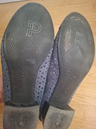 Zapatos planos Pitillos grises y plateados