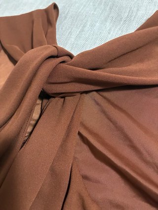 Vestido Mango marrón drapeado