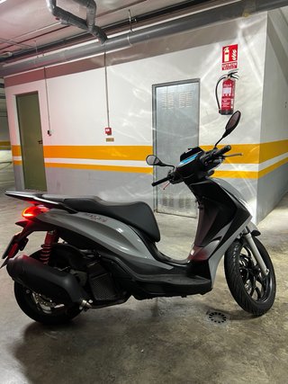 Piaggio Medley 125s ABS Gris