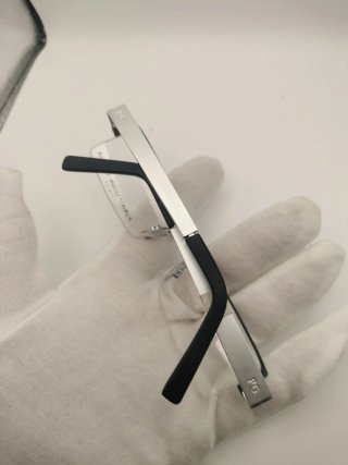 Gafas Purificación García Montura Negra y Plateada