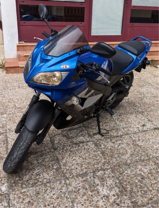 Moto Kymco Quannon 125cc Deportiva