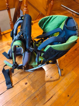 Mochila monte porteo bebé ergonómica