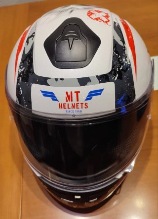 Casco de moto MT HELMETS