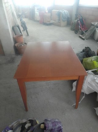 Mesa extensible y 6 sillas