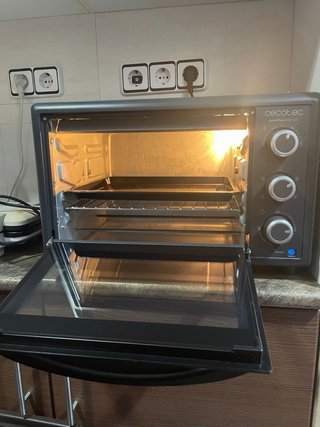 Horno Cecotec pequeño