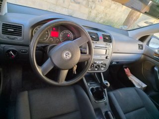 Volkswagen Golf 2004