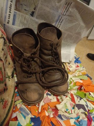 Botines de cuero envelhecido marrón de cuña