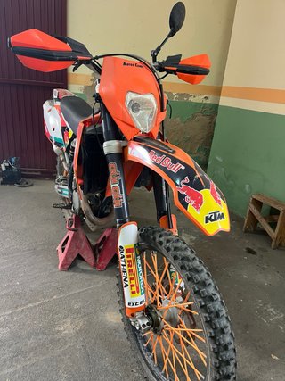 KTM EXC250F Enduro Moto Naranja