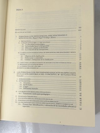 Libro:  Personas con discapacidad