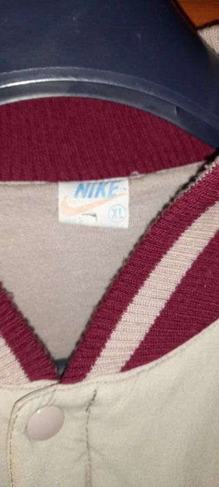 Giubbotto da baseball Nike Vintage Beige/Rosso