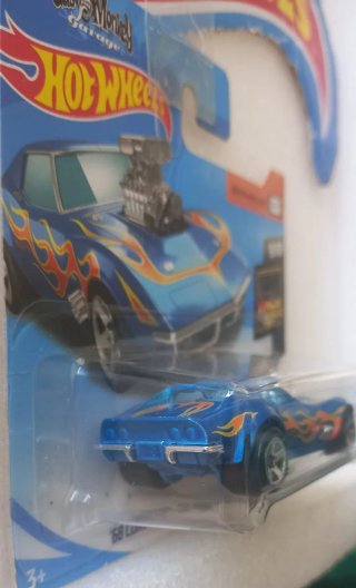 Hot Wheels 68 Corvette Gas Monkey Garage