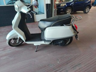 Scooter blanco Rider classic 125
