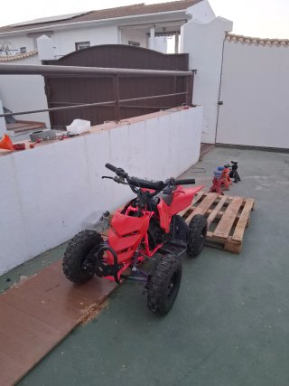 Quad Rojo Todoterreno