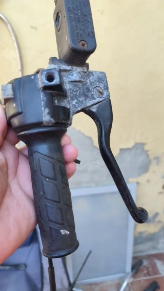 Manetas Freno Derbi Variant