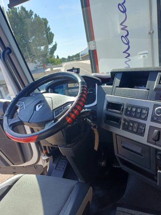Renault con ADR completo