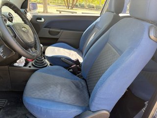 Ford Fiesta 2004