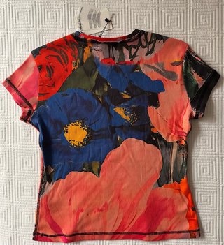 Camiseta Desigual floral talla L