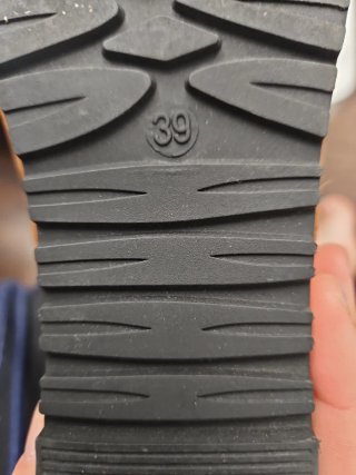 Botas cuña marrones con pedrería