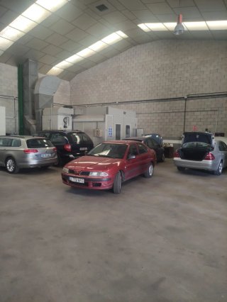 Se traspaso taller de coches nave de 750 mtrs