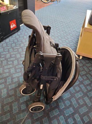 SILLA DE PASEO LIGERA JANÉ