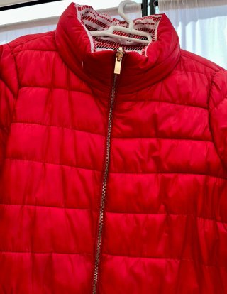 Chaqueta reversible roja cortefiel