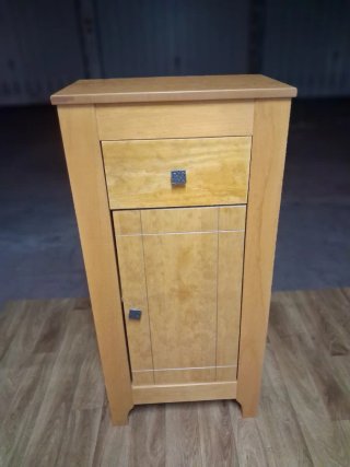 Mueble auxiliar de madera