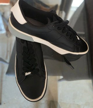 Zapatillas Pull&Bear negras y blancas talla 39