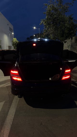 Mercedes-Benz C280 V6