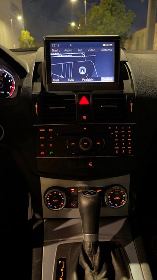 Mercedes-Benz C280 V6