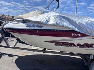 Sea-Doo Challenger 1800 Roja y blanca