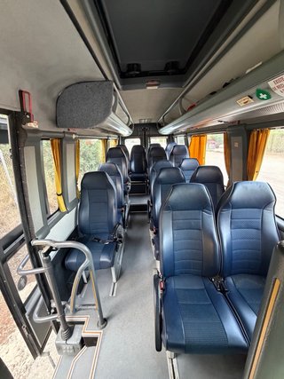 Iveco Strada 16+1 plazas · Aire nuevo · ITV