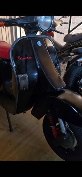 Vespa PK Negra