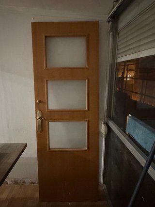 5 Puerta de madera interior