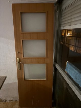 5 Puerta de madera interior