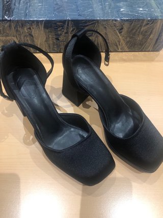 Zapatos de fiesta negros tacón cuadrado