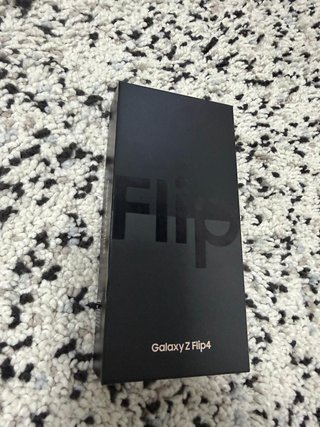 Galaxy Z Flip4 256GB