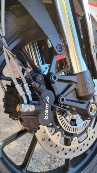 Moto Morini Xcape 650 Roja y Blanca
