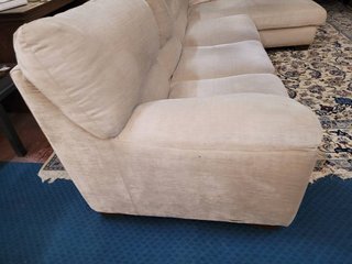 SOFÁ CHAISE LONGE CREMA