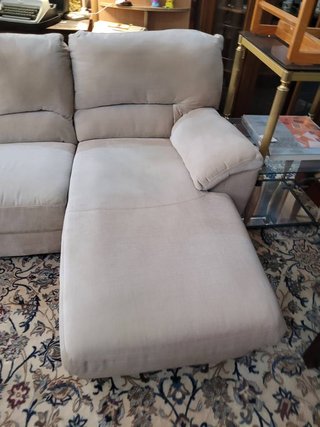 SOFÁ CHAISE LONGE CREMA