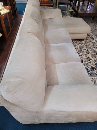 SOFÁ CHAISE LONGE CREMA