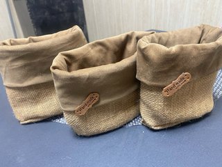 Conjunto 3 cestas mimbre y yute
