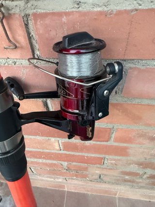 Caña pescar Hurrican 4,50m + carrete Okuma