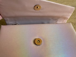Bolso de fiesta clutch nude/rosa con cadena