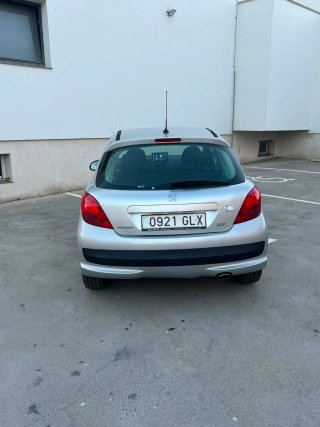 Peugeot 207 2009