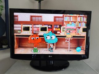 Televisor LG 37" Full HD (37LH2000)