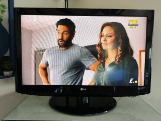 Televisor LG 37" Full HD (37LH2000)