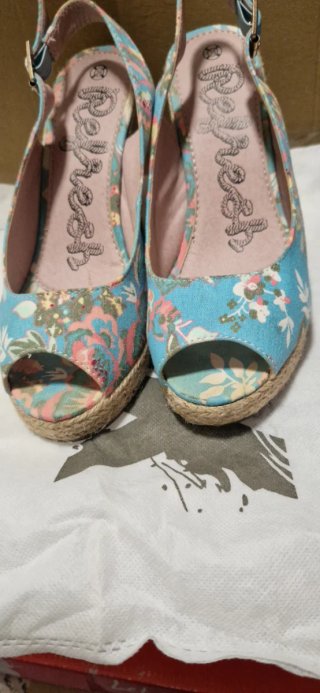 Sandalias cuña Refresh Talla 36