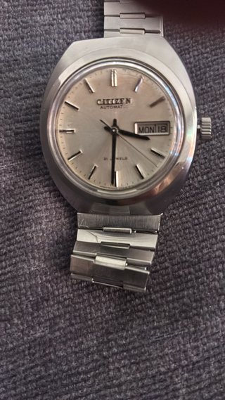 Reloj Citizen Automático Plata y Blanco