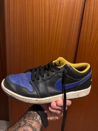 Jordan Air Low Nero/viola/giallo (Lakers)